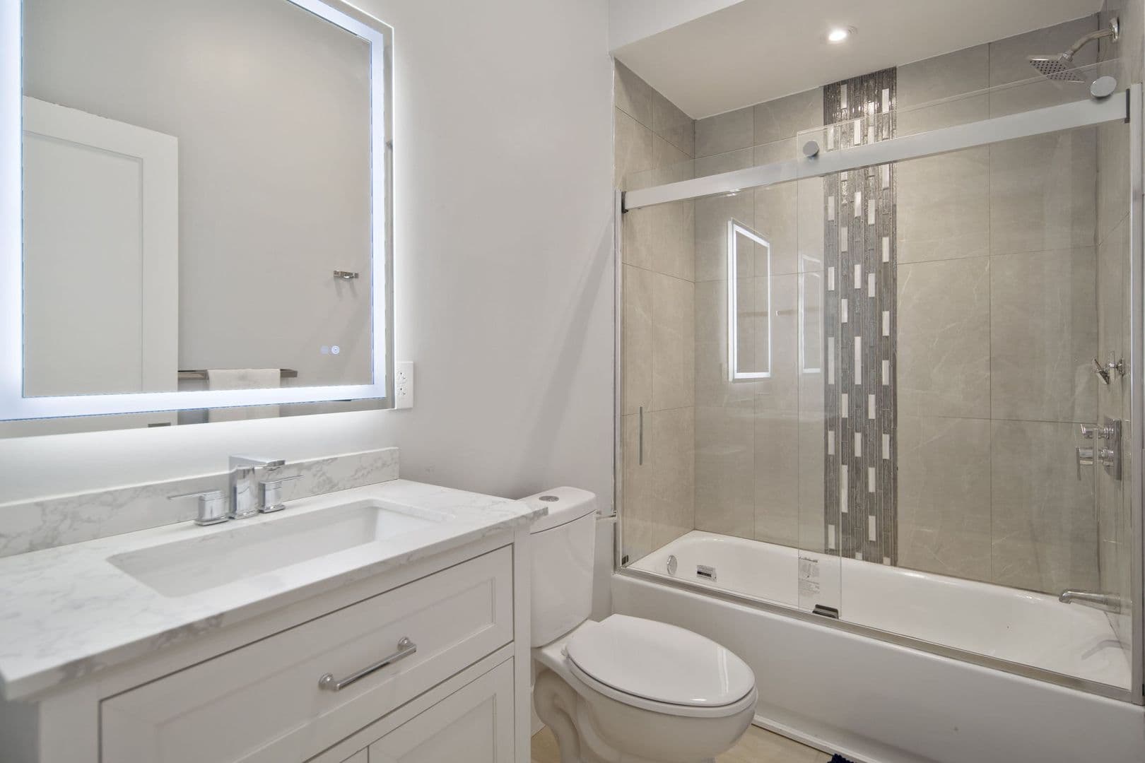 Ithaca Apartment: 601 E State St