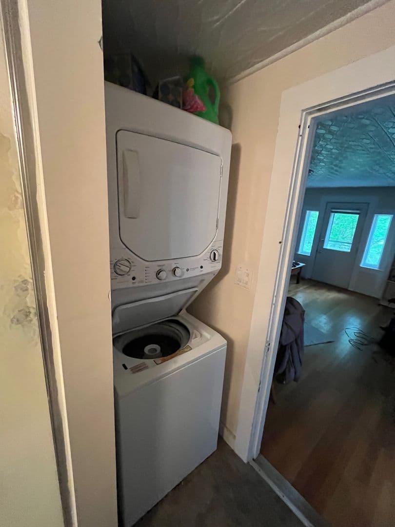 Ithaca Apartment: 414 E Marshall St