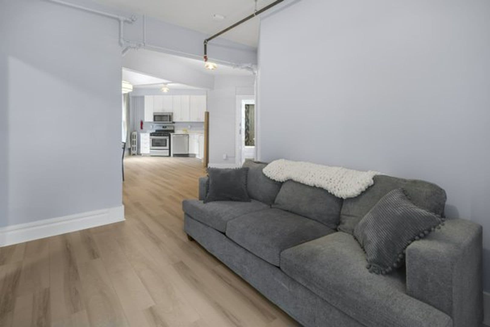 Ithaca Apartment: 702 E State St