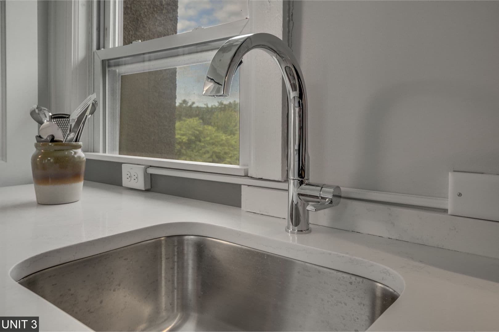 Ithaca Apartment: 104 Harvard Pl