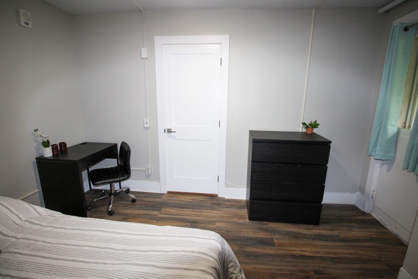 Ithaca Apartment: 522 Stewart Ave