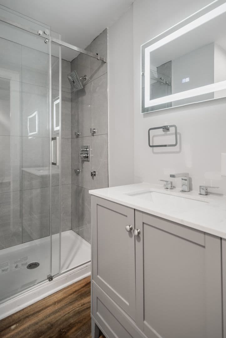 Ithaca Apartment: 601 E State St