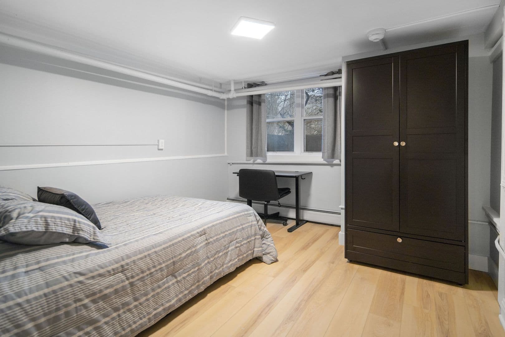 Ithaca Apartment: 104 Harvard Pl