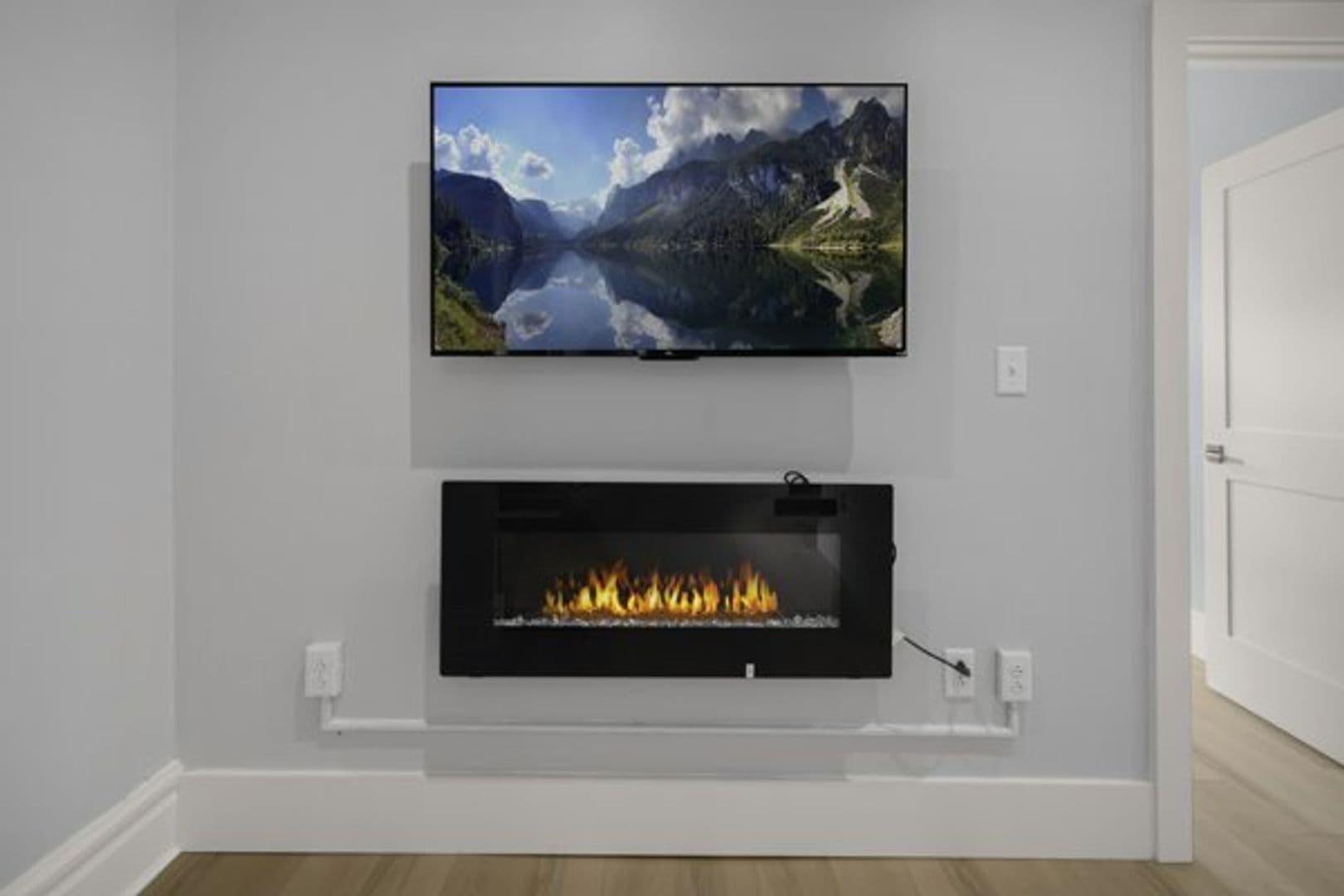 Ithaca Apartment: 702 E State St