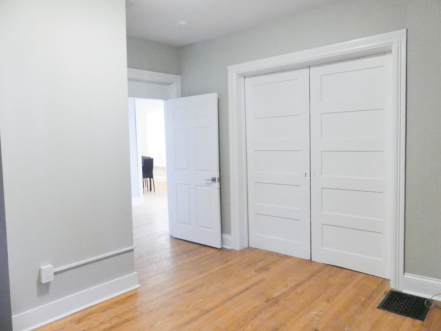 Ithaca Apartment: 313 Farm St.