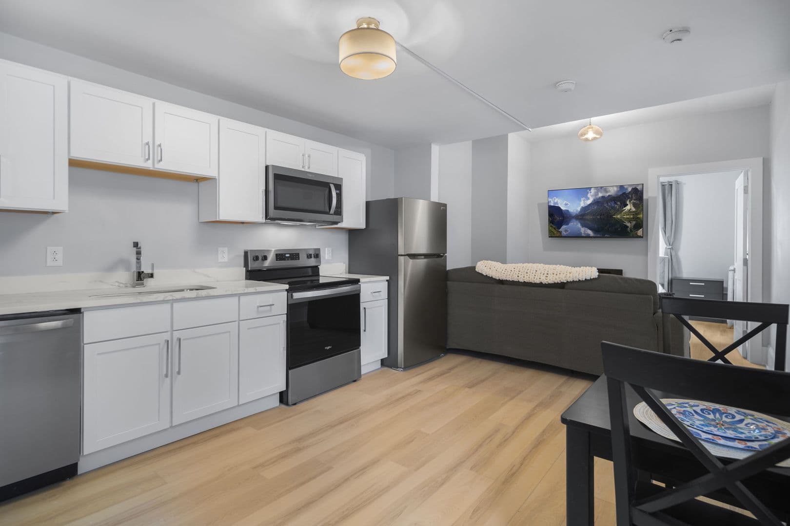 Ithaca Apartment: 104 Harvard Pl