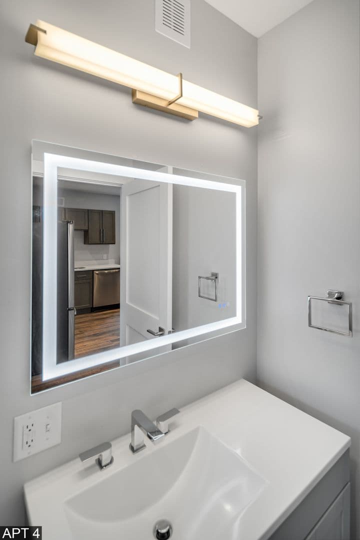 Ithaca Apartment: 308 Stewart Ave