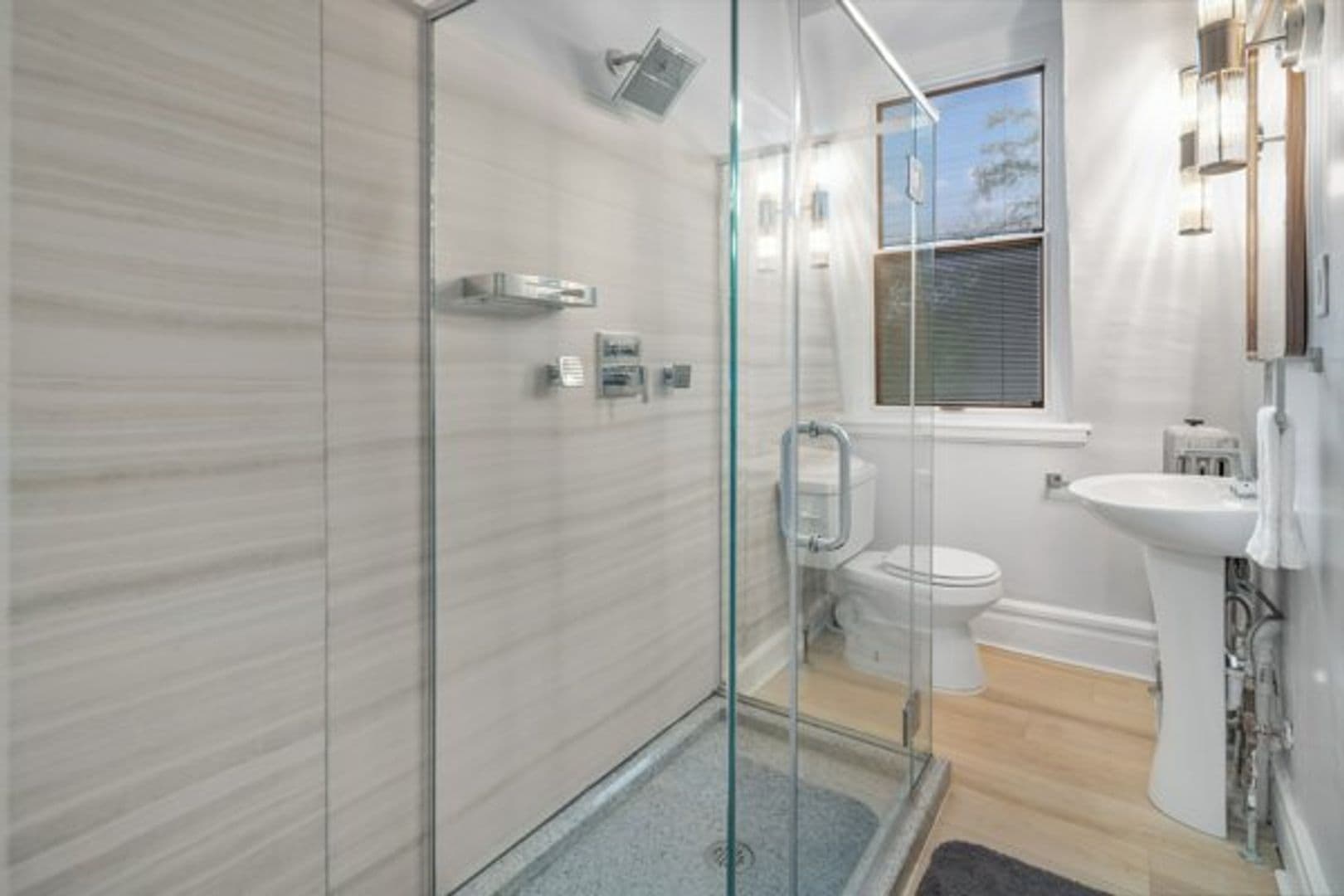 Ithaca Apartment: 702 E State St