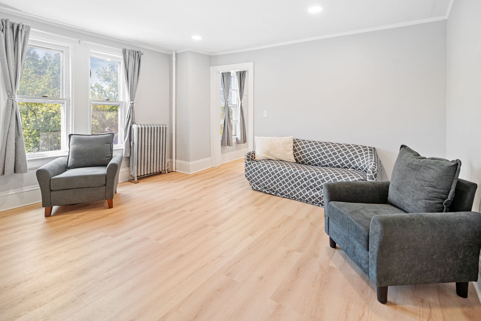 Ithaca Apartment: 202 Stewart Ave