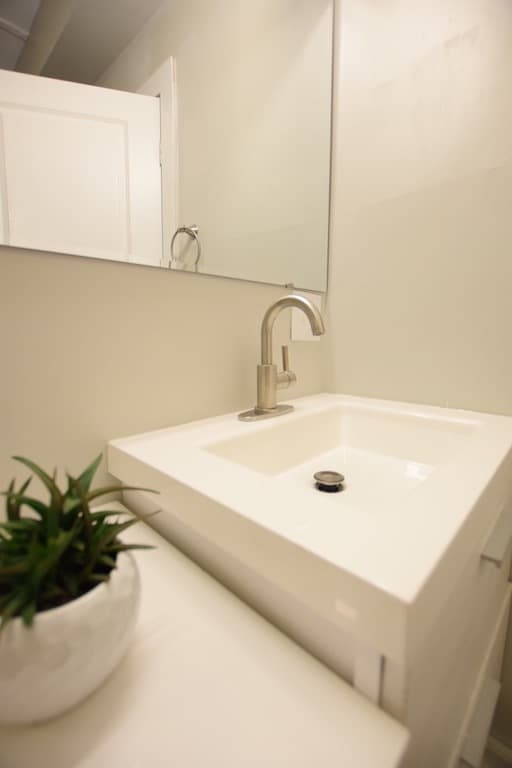 Ithaca Apartment: 1002 N. Aurora St.