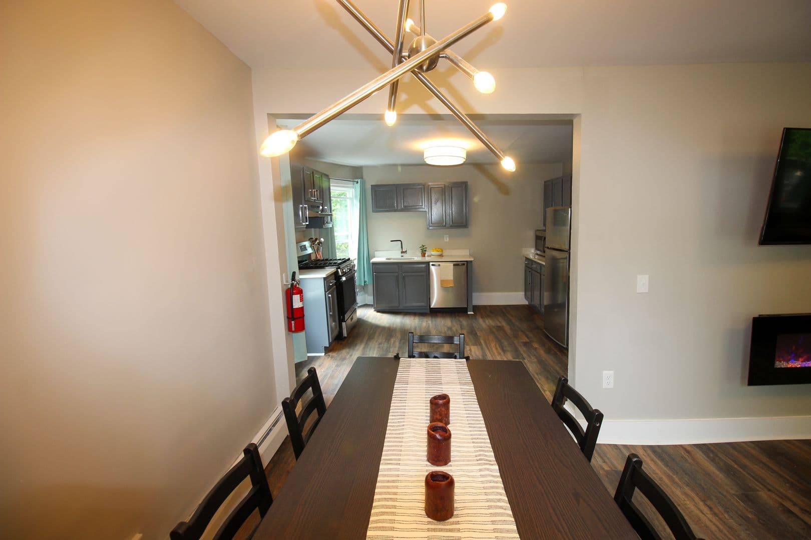 Ithaca Apartment: 522 Stewart Ave