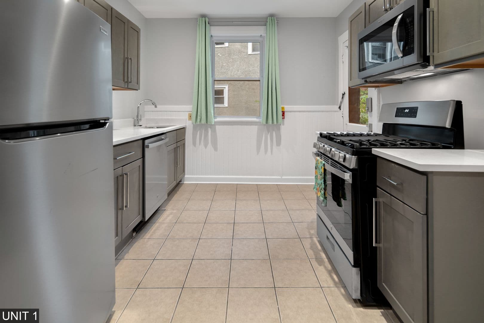 Ithaca Apartment: 710 Stewart Ave
