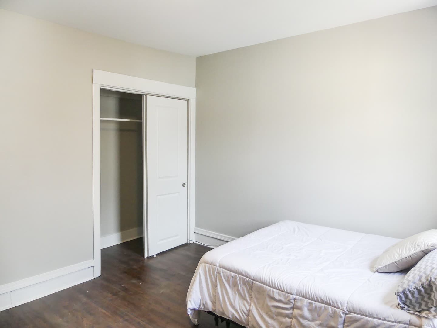 Ithaca Apartment: 144 Linn St.