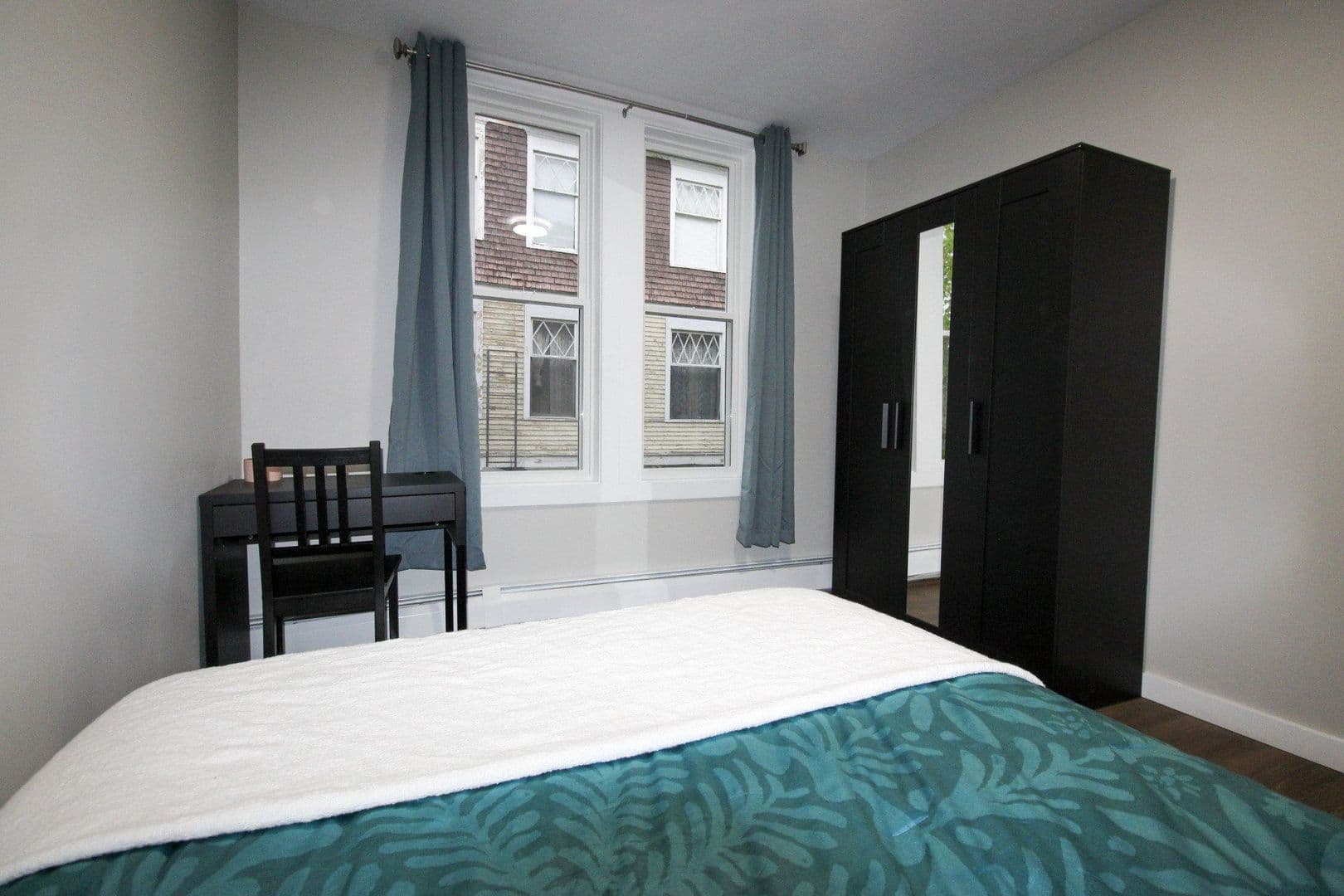 Ithaca Apartment: 522 Stewart Ave