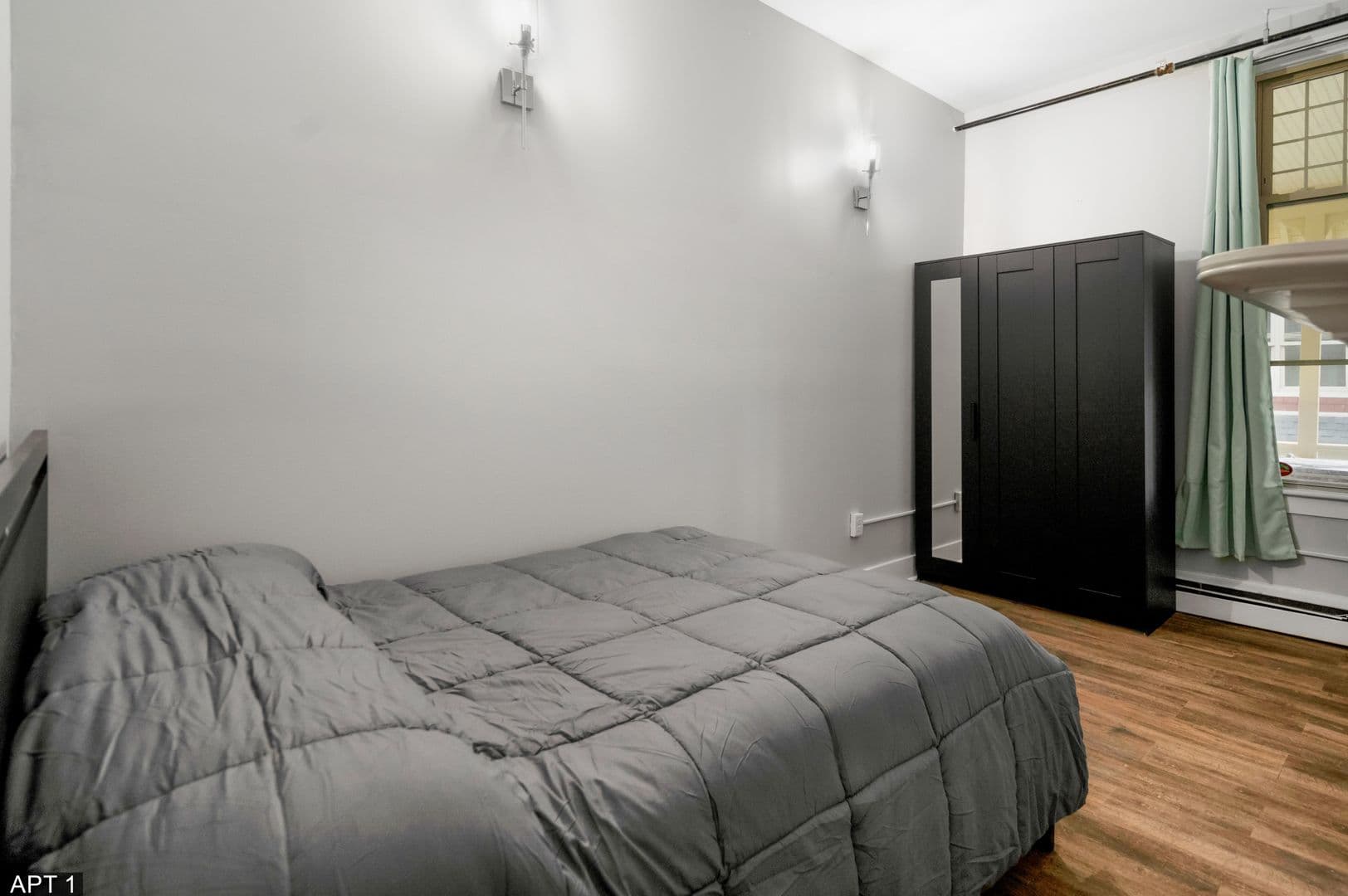 Ithaca Apartment: 711 E Seneca St