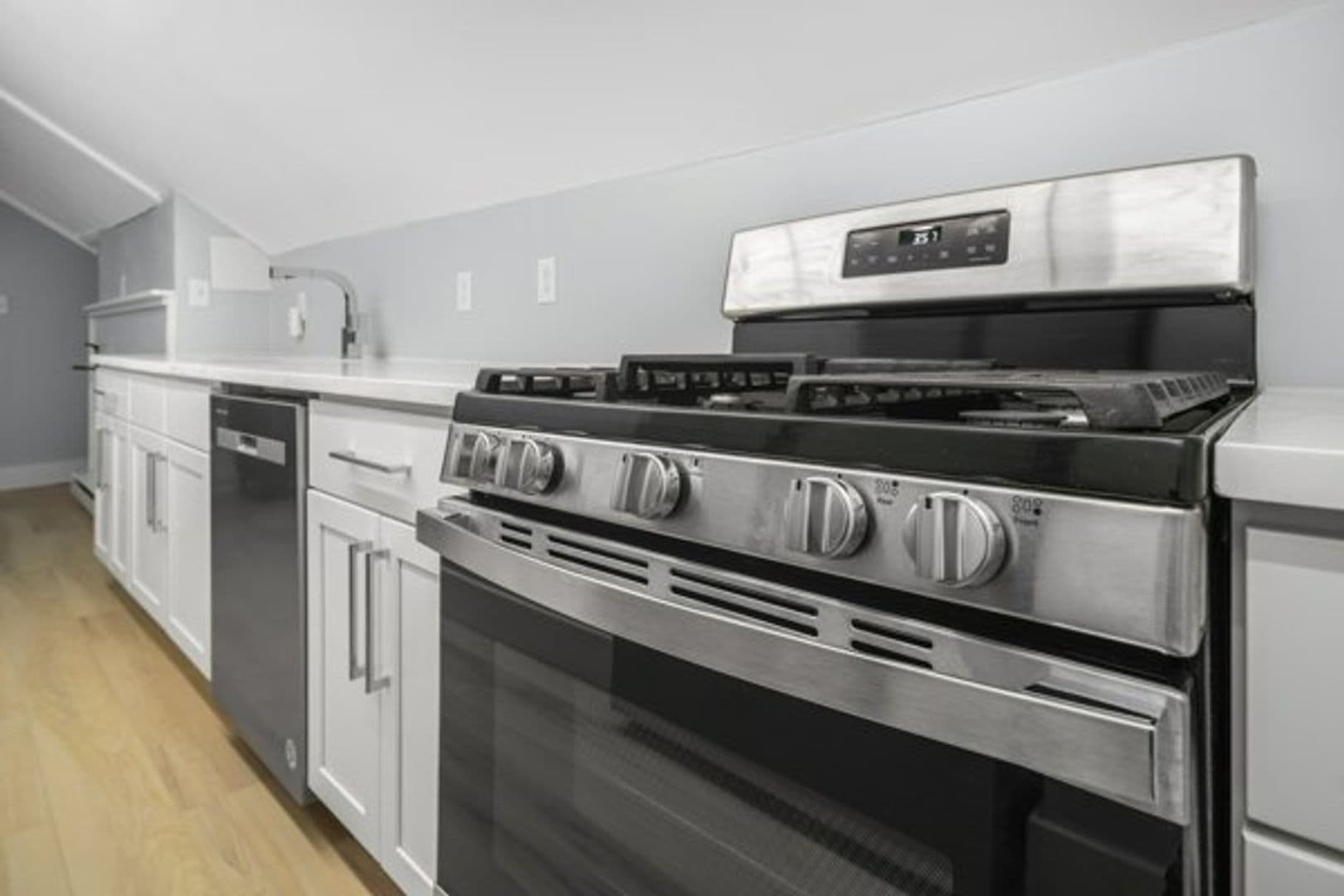 Ithaca Apartment: 504 Stewart Ave