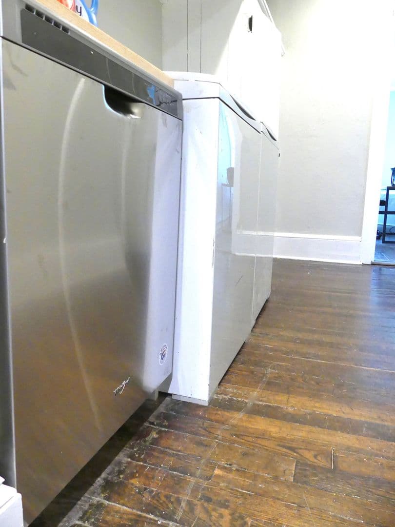 Ithaca Apartment: 609 E State St