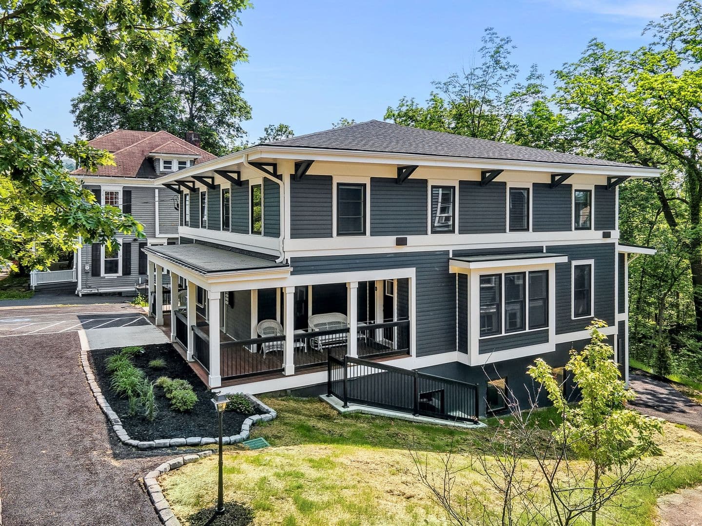 Ithaca Apartment: 601 E State St