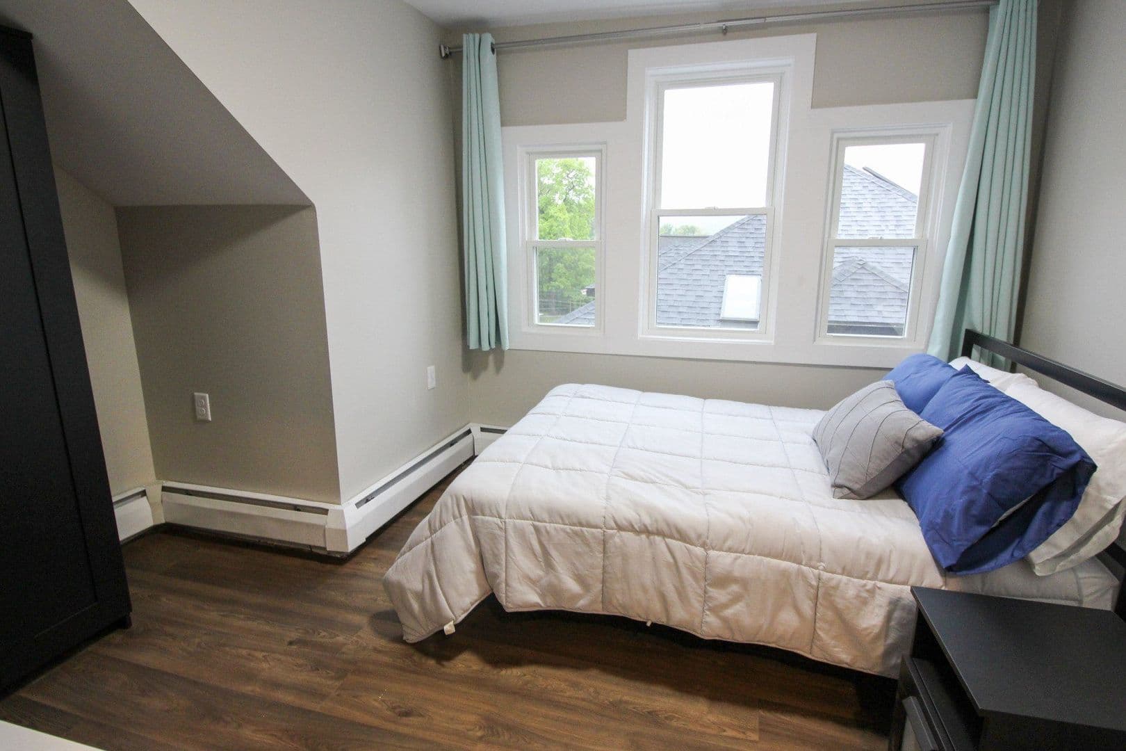 Ithaca Apartment: 522 Stewart Ave