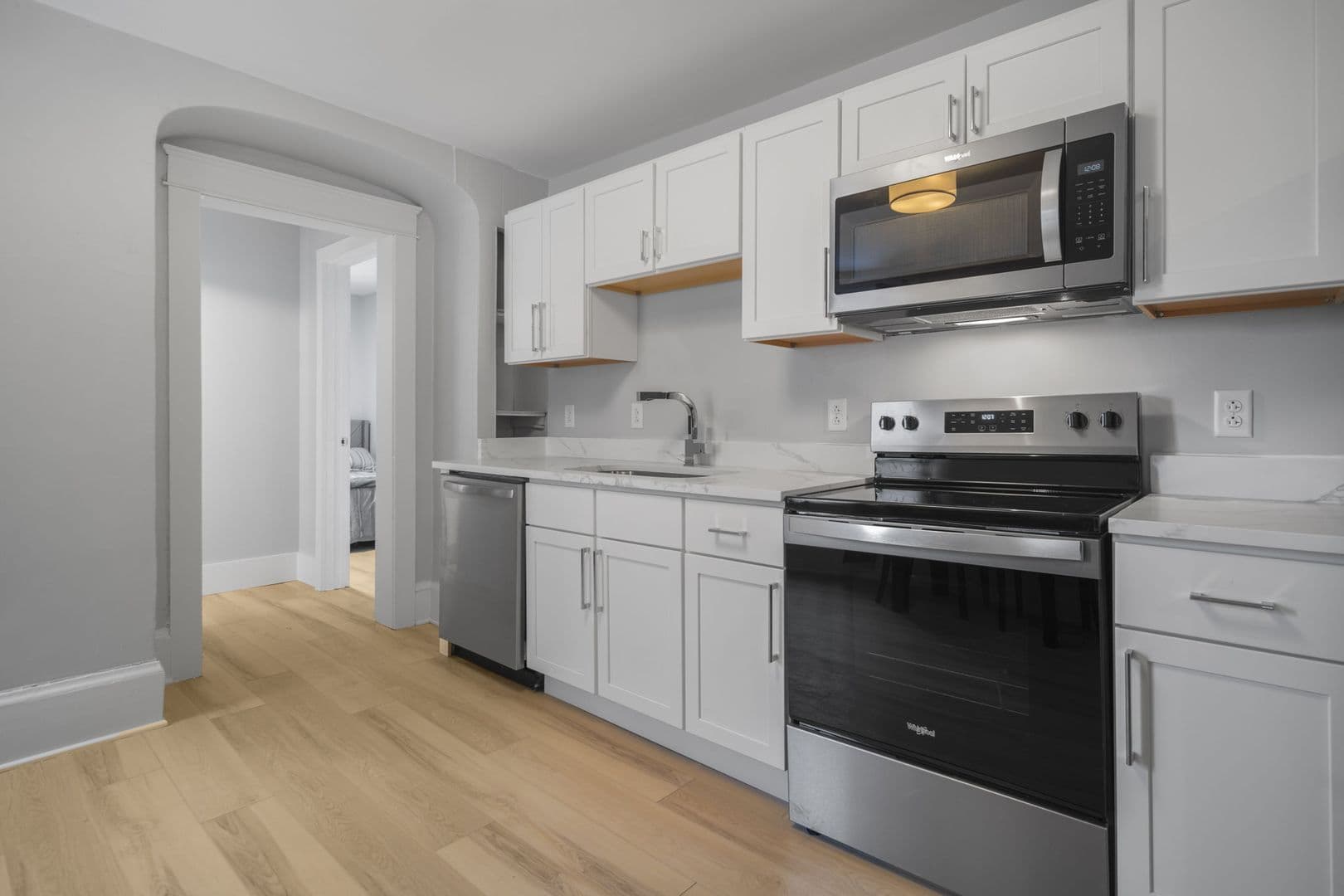 Ithaca Apartment: 104 Harvard Pl