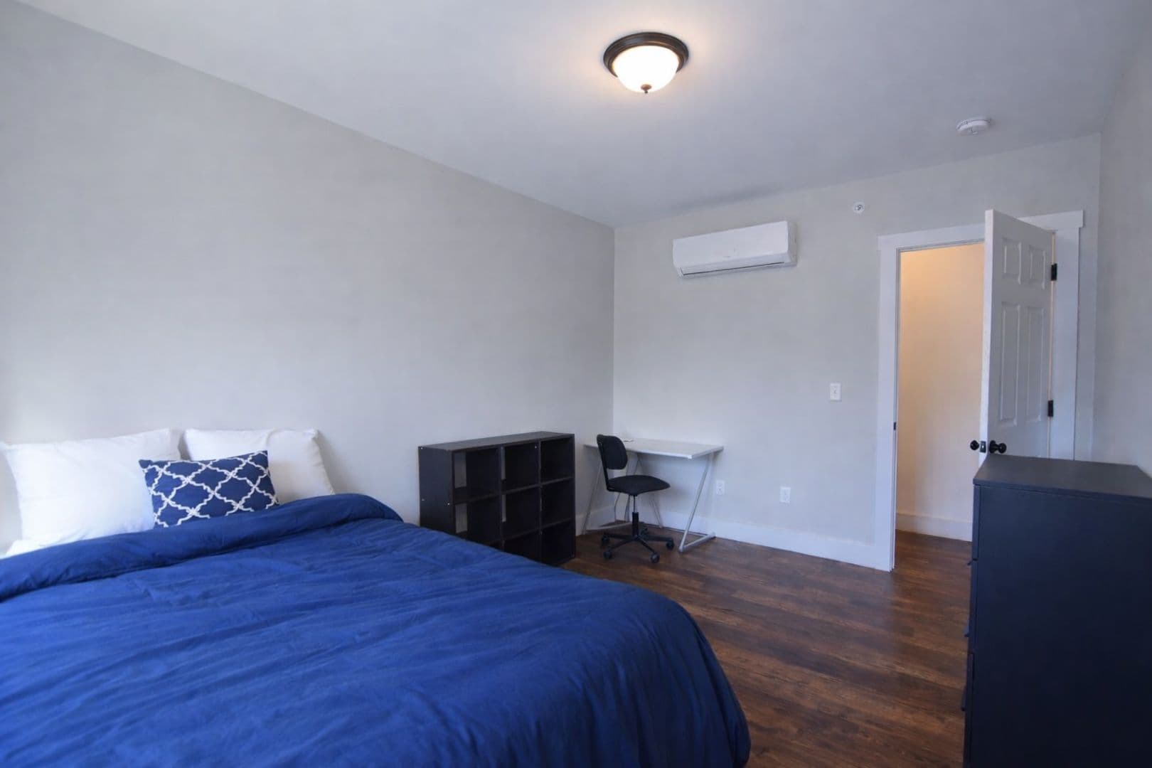 Ithaca Apartment: 707 E. Seneca St