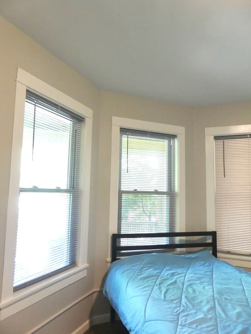 Ithaca Apartment: 609 E State St