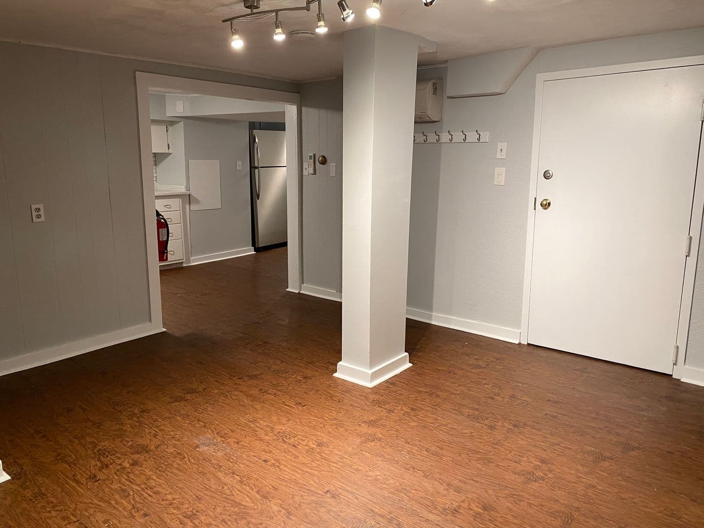 Ithaca Apartment: 1002 N. Aurora St.