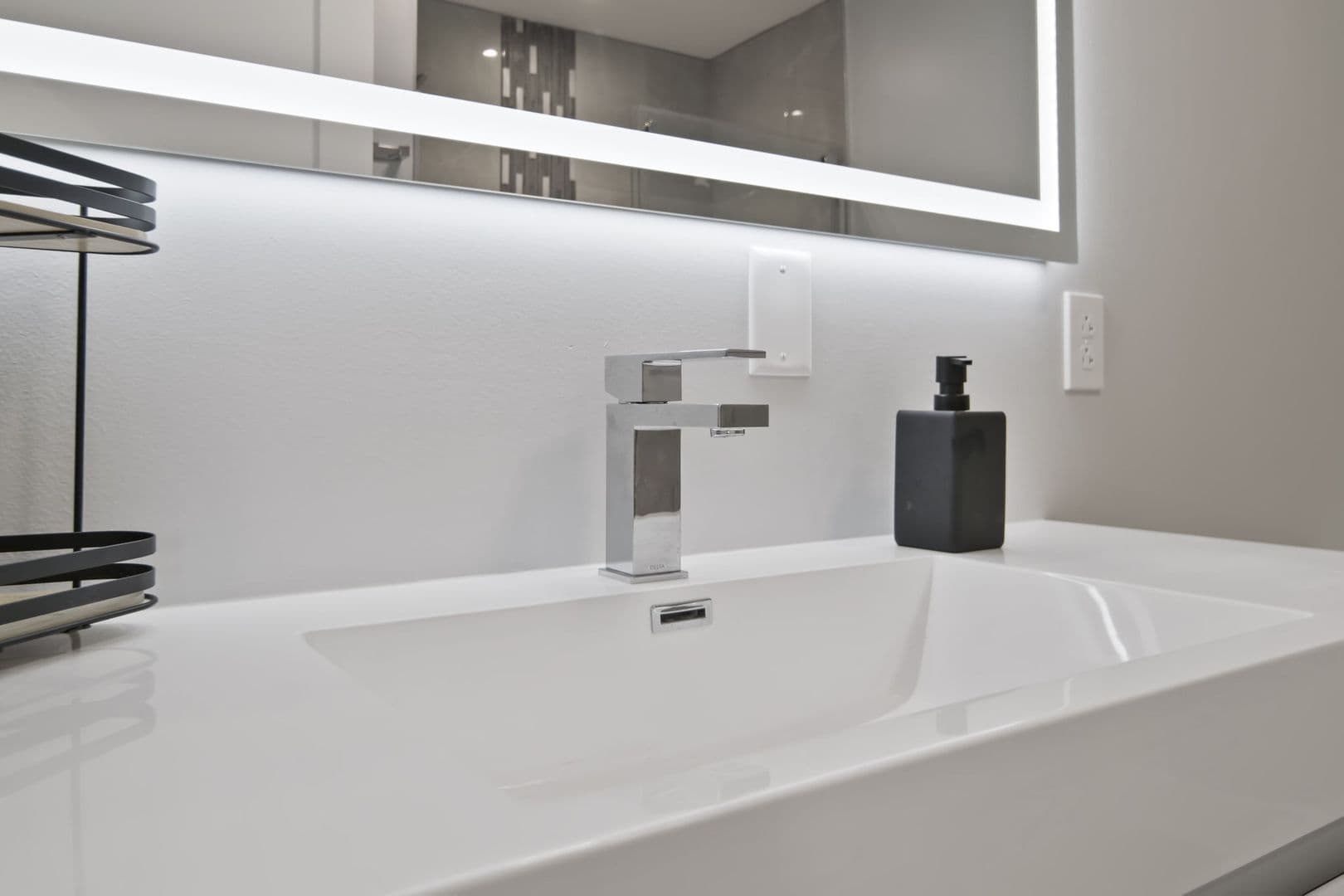 Ithaca Apartment: 601 E State St