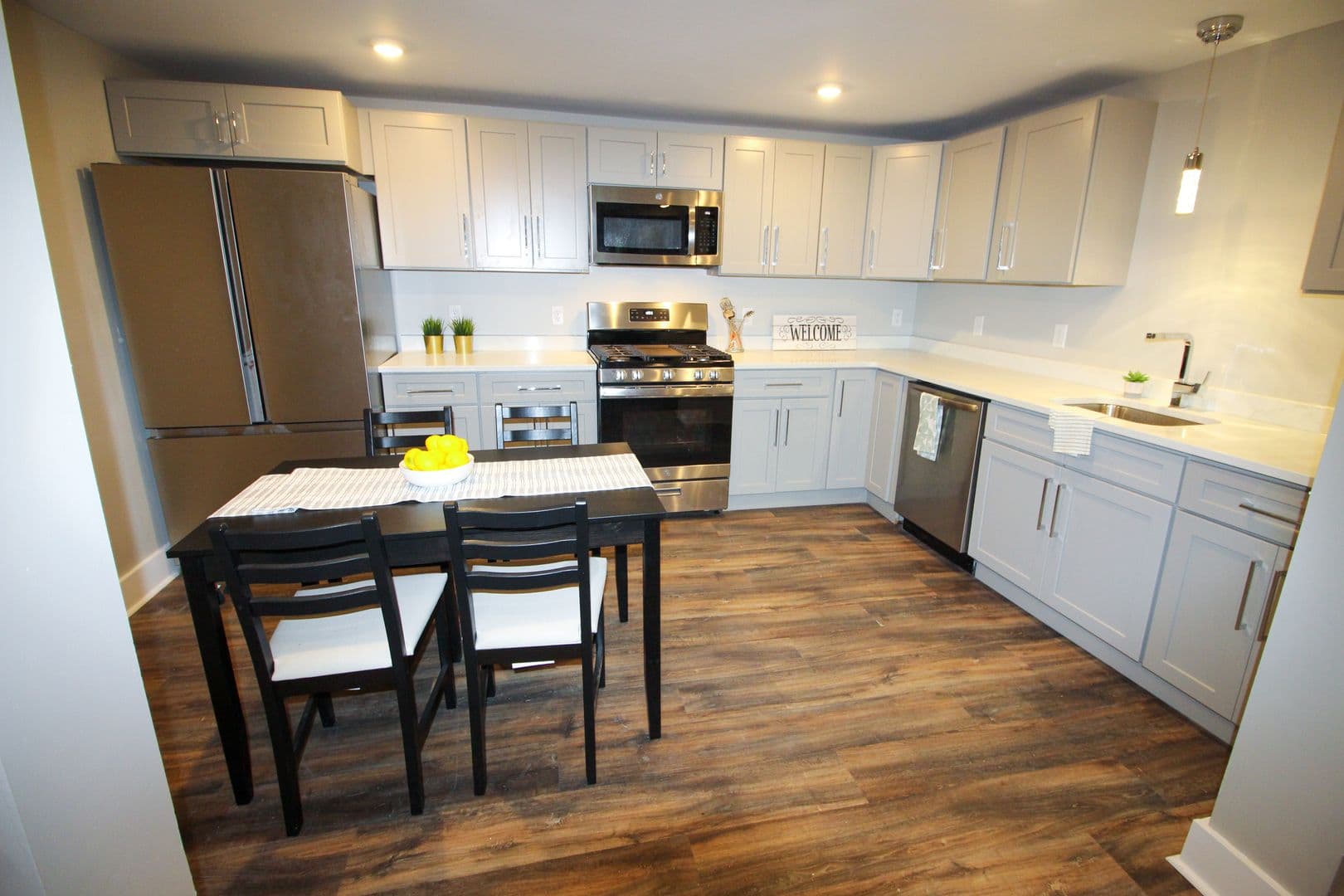 Ithaca Apartment: 522 Stewart Ave
