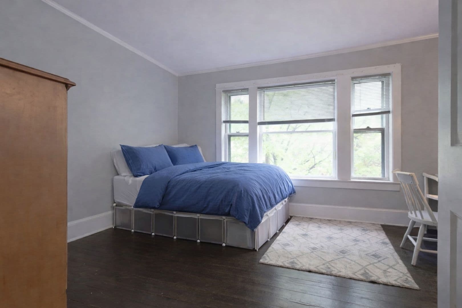 Ithaca Apartment: 609 E State St