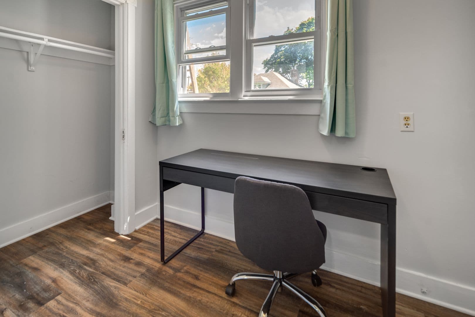 Ithaca Apartment: 601 E State St