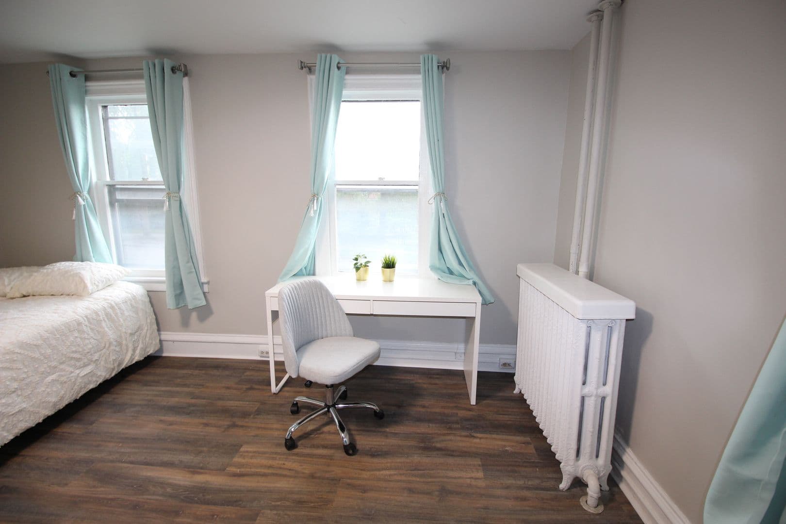 Ithaca Apartment: 613 E State St