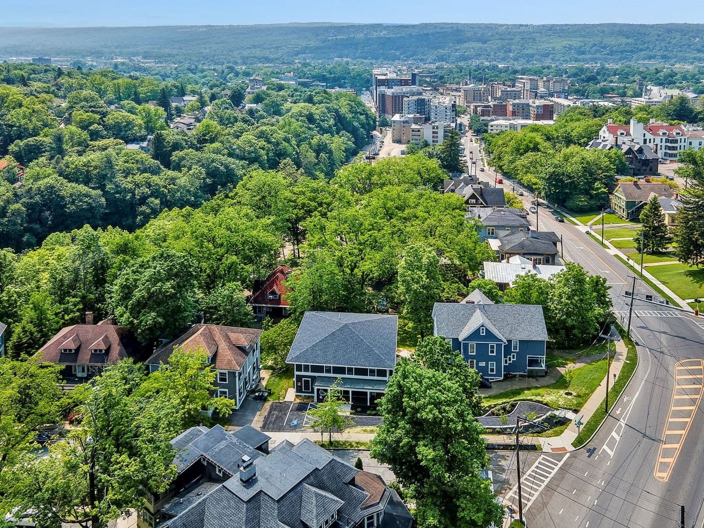 Ithaca Apartment: 601 E State St