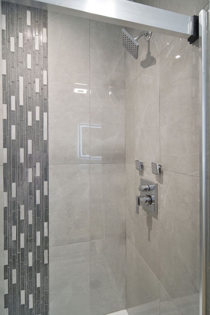 Ithaca Apartment: 601 E State St