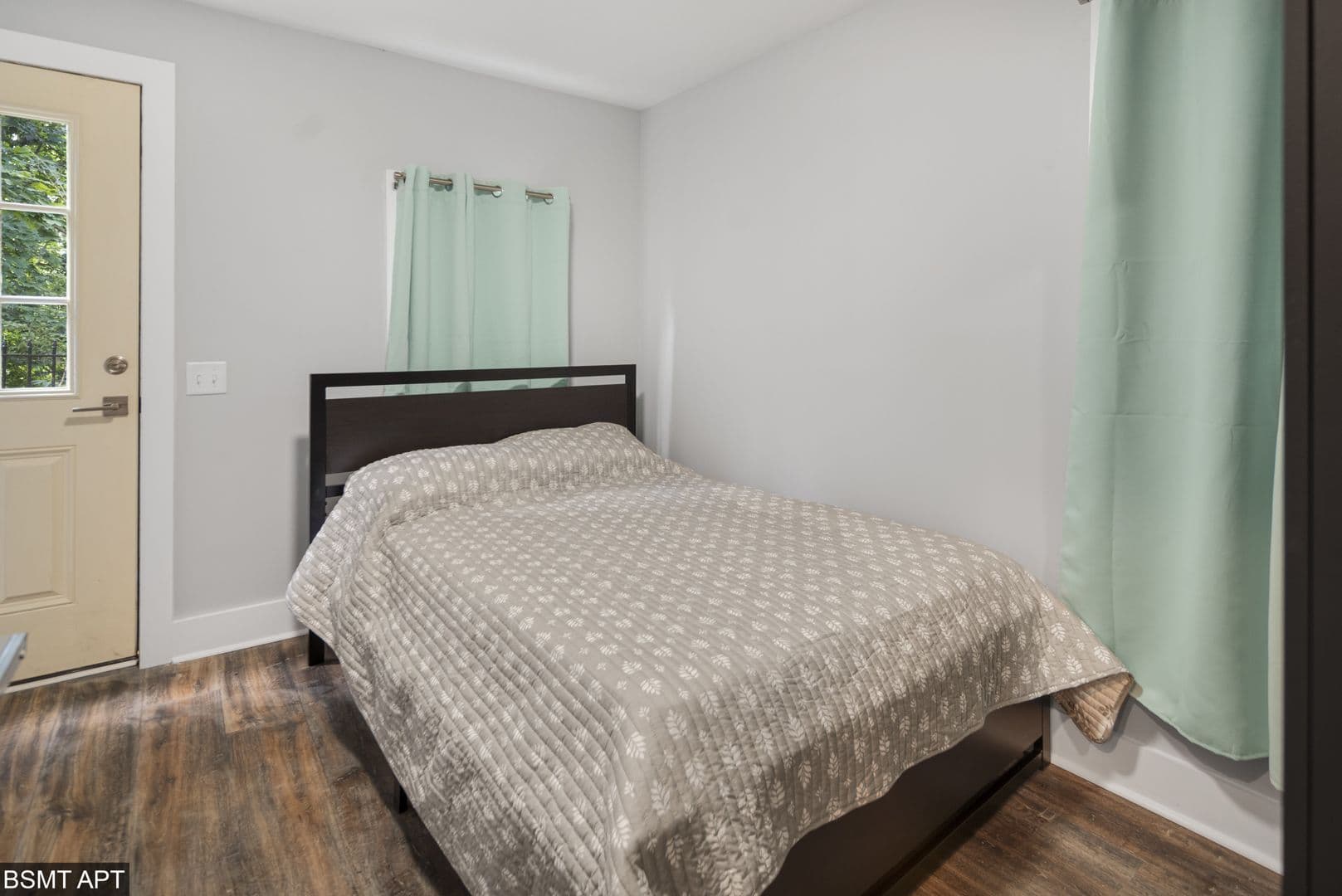 Ithaca Apartment: 711 E Seneca St