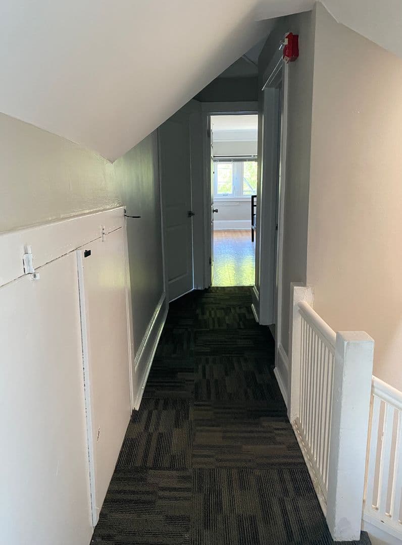 Ithaca Apartment: 609 E State St