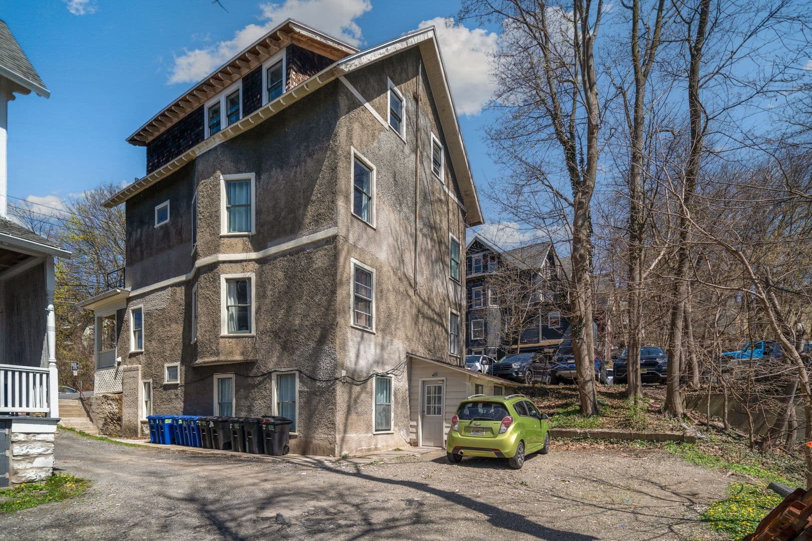 Ithaca Apartment: 109 Williams St