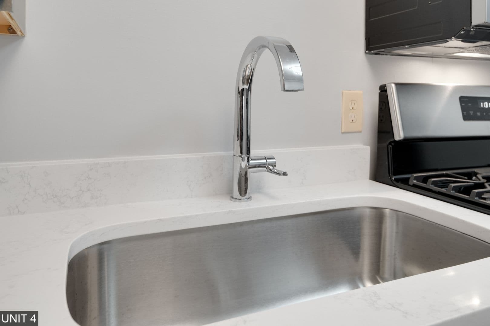 Ithaca Apartment: 710 Stewart Ave
