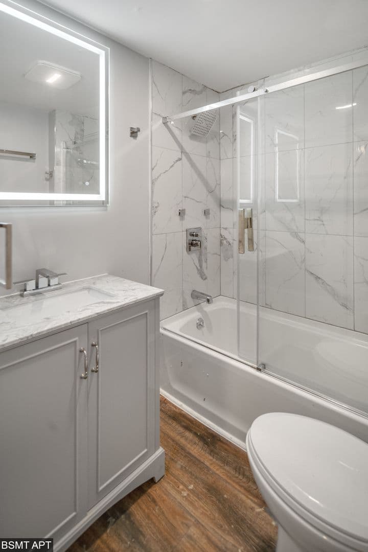 Ithaca Apartment: 711 E Seneca St