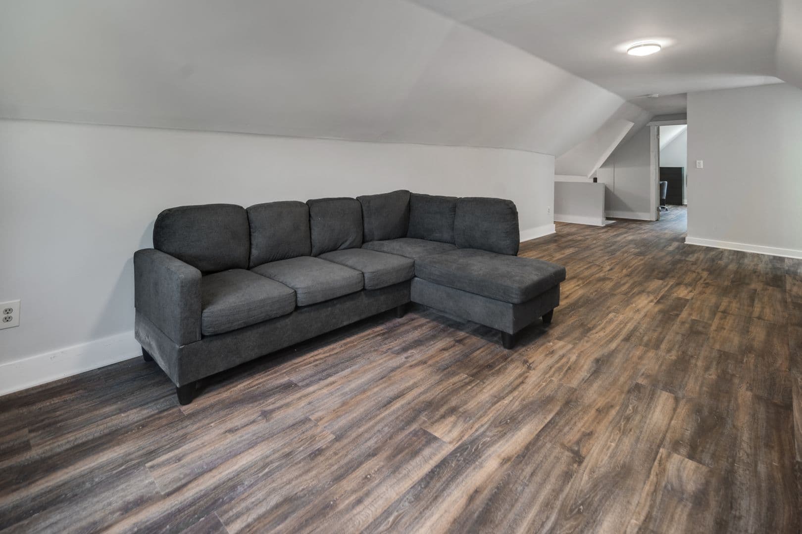 Ithaca Apartment: 601 E State St