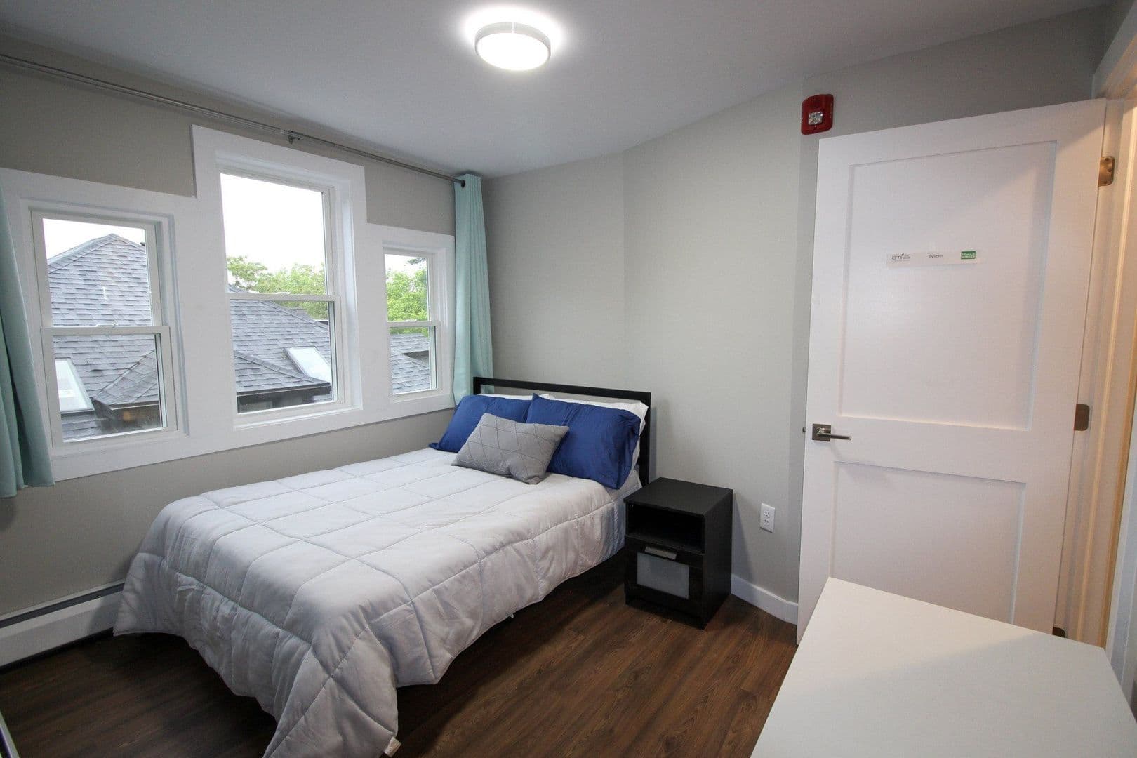 Ithaca Apartment: 522 Stewart Ave