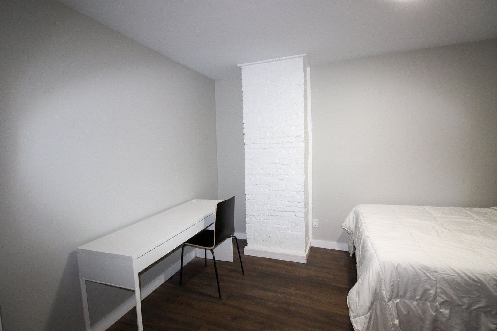 Ithaca Apartment: 522 Stewart Ave