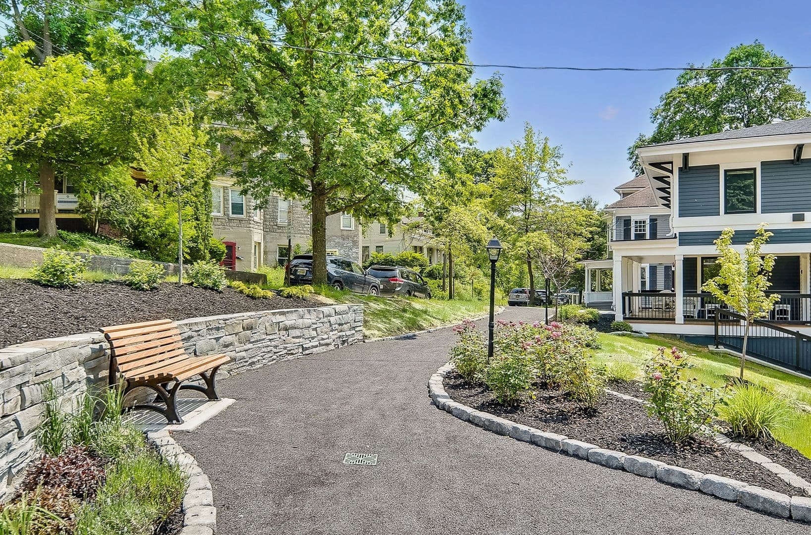 Ithaca Apartment: 601 E State St