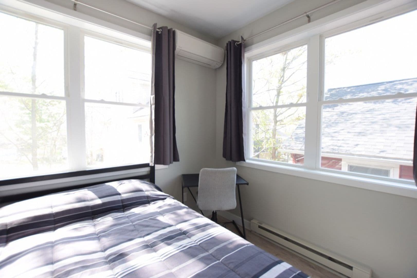 Ithaca Apartment: 217 Columbia St.