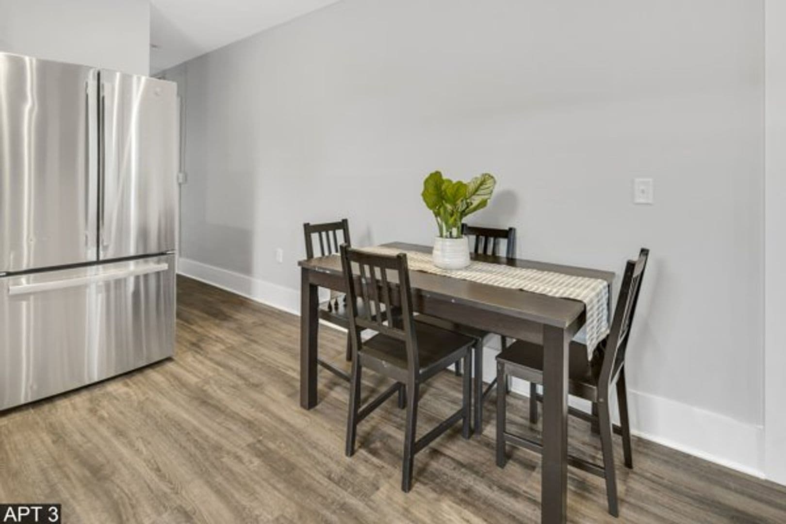 Ithaca Apartment: 308 Stewart Ave