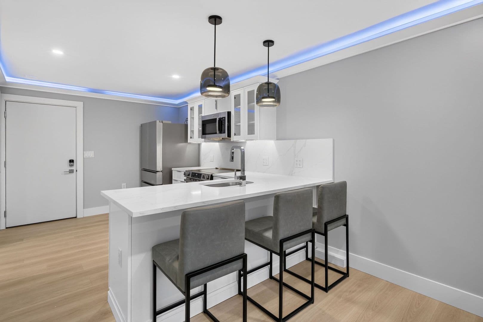 Ithaca Apartment: 201 Oak Avenue
