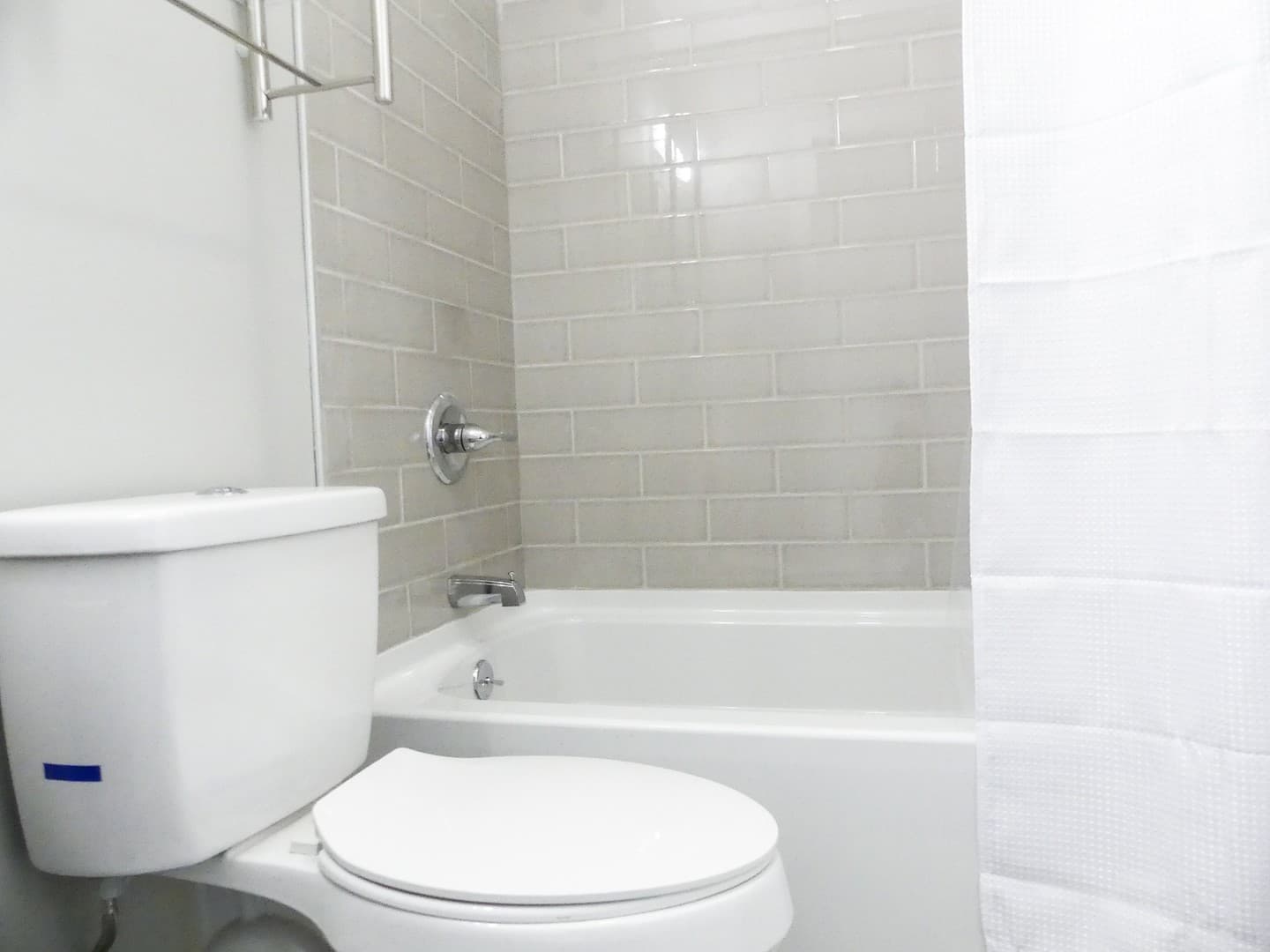 Ithaca Apartment: 144 Linn St.