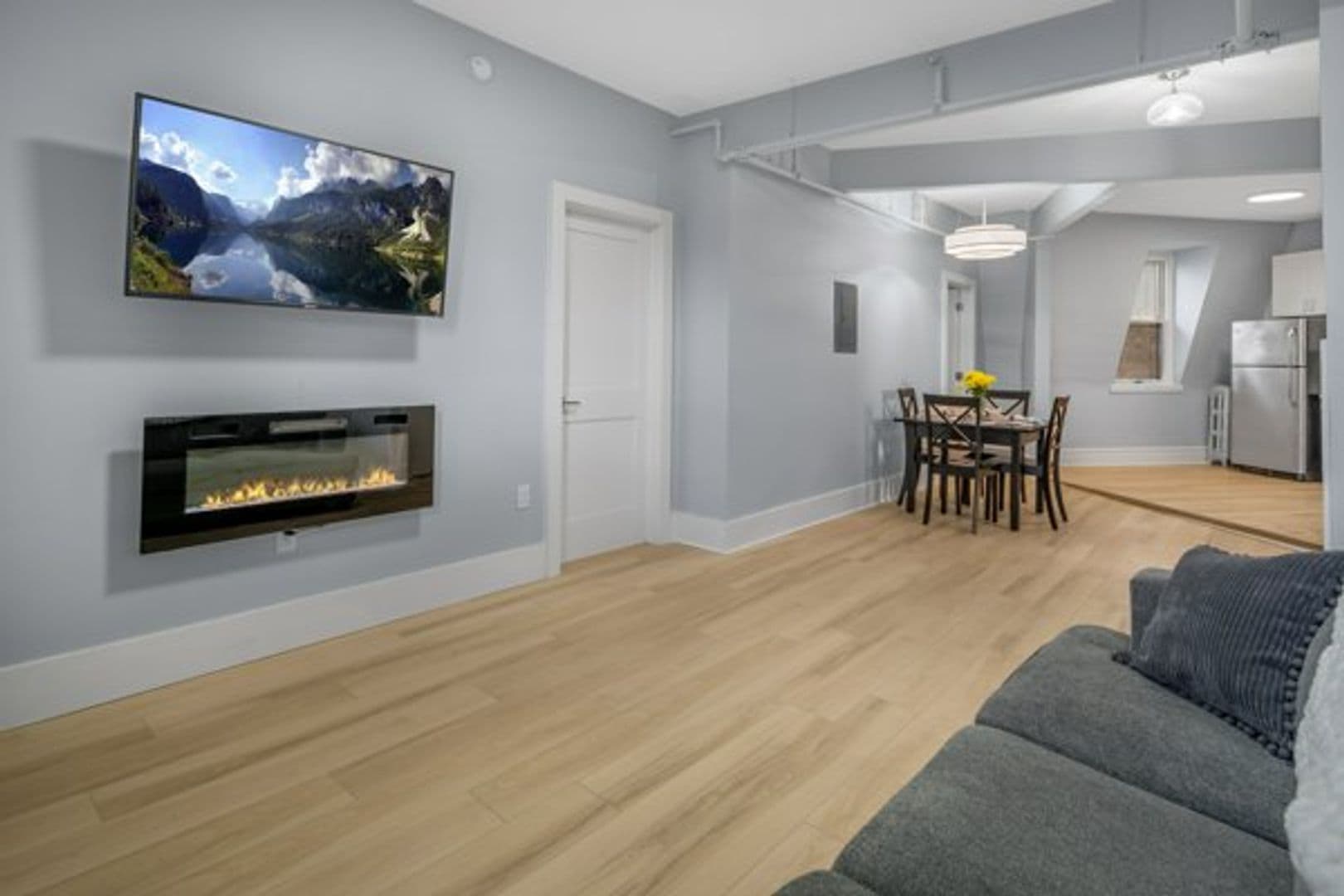 Ithaca Apartment: 702 E State St