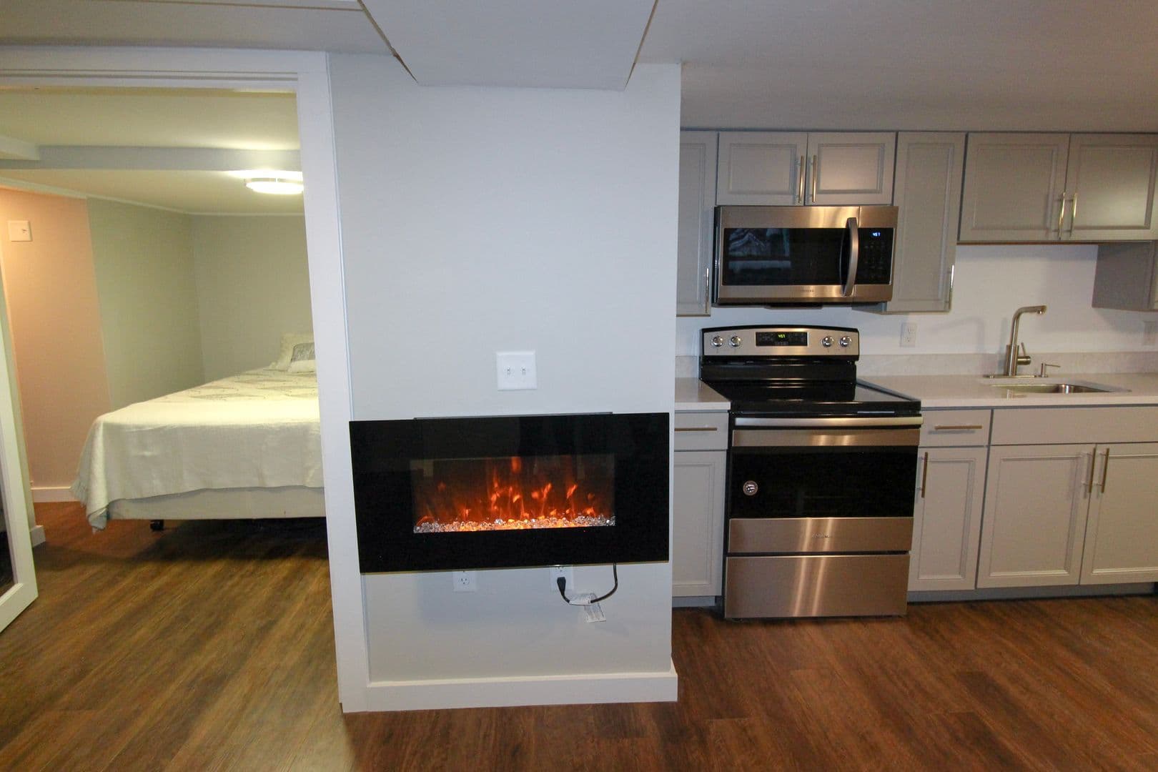 Ithaca Apartment: 230 Bryant Ave