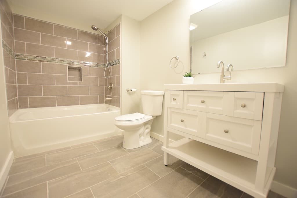 Ithaca Apartment: 1002 N. Aurora St.